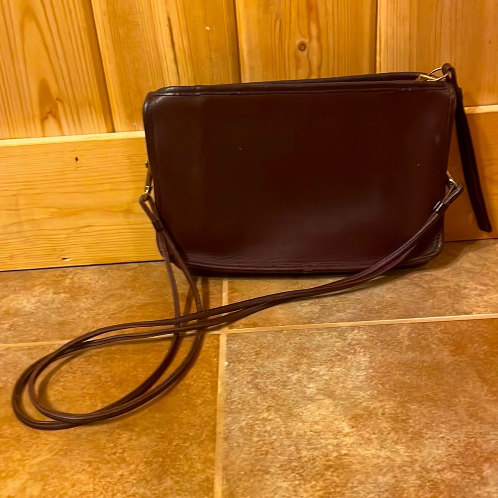 Vintage Coach - 1970’s “Basic Bag” - Burgundy Leather - Picture 2 of 6
